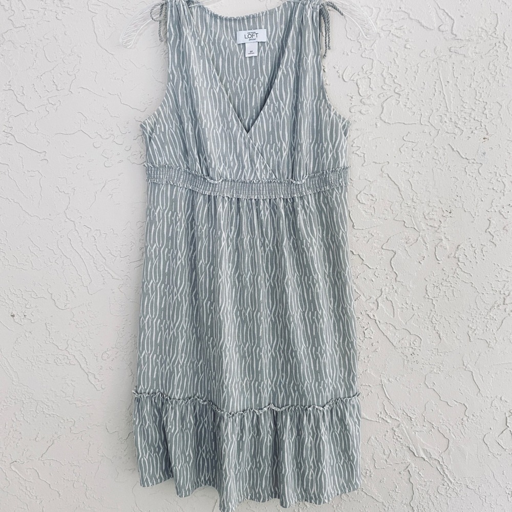 LOFT Petites Coastal Cottage Dress Women Small Petite Gray White Ruffle Beachy